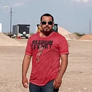 Meet your Posher, Moises ulises